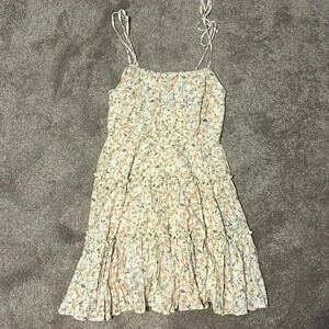 E&M dress size M